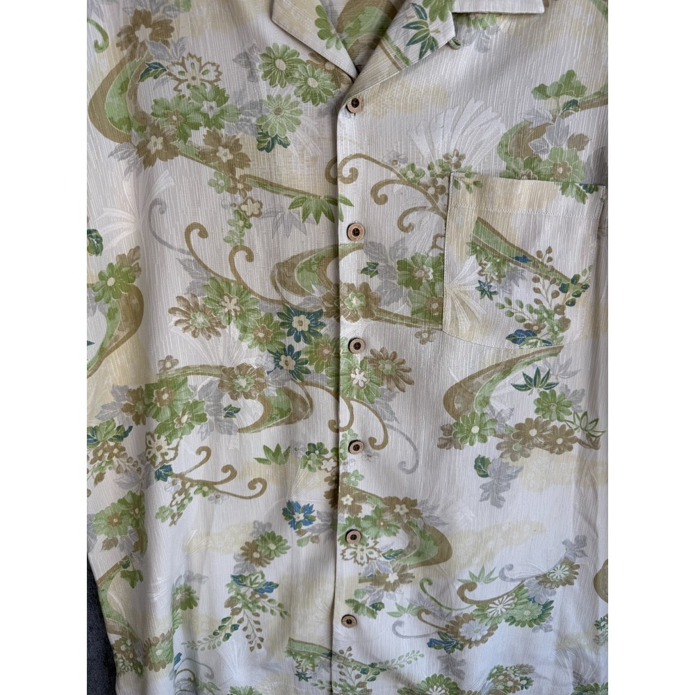 Mens Sz Large Tommy Bahama 100% Silk Hawaiian Green Beige Shirt Floral - Picture 3 of 6